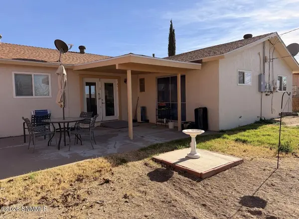 1107 Scenic DR, Alamogordo, NM 88310