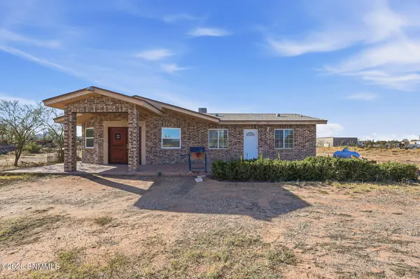 208 Diamondback DR, Chaparral, NM 88081