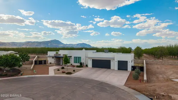 7557 Sussex CT, Las Cruces, NM 88007