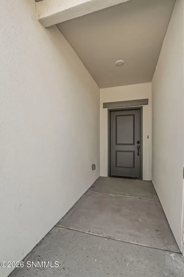 3504 Hibiscus LN, Las Cruces, NM 88001