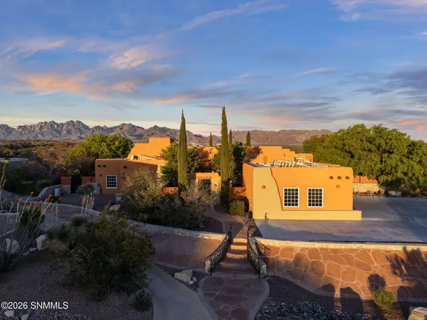 5531 Superstition DR, Las Cruces, NM 88011