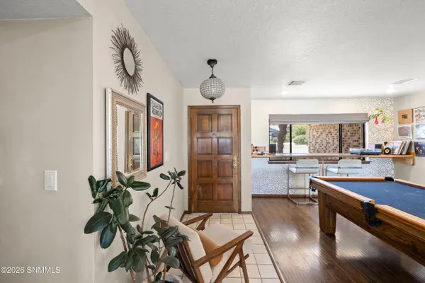 1655 Candlelight DR, Las Cruces, NM 88011