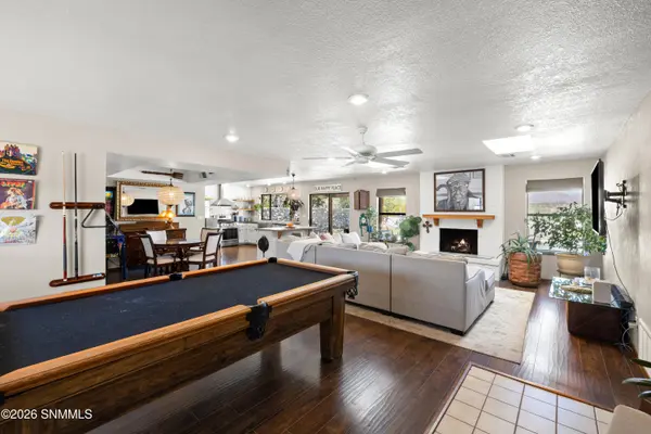 1655 Candlelight DR, Las Cruces, NM 88011