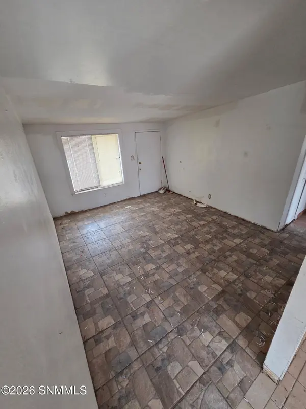 2208 E Idaho AVE, Las Cruces, NM 88001