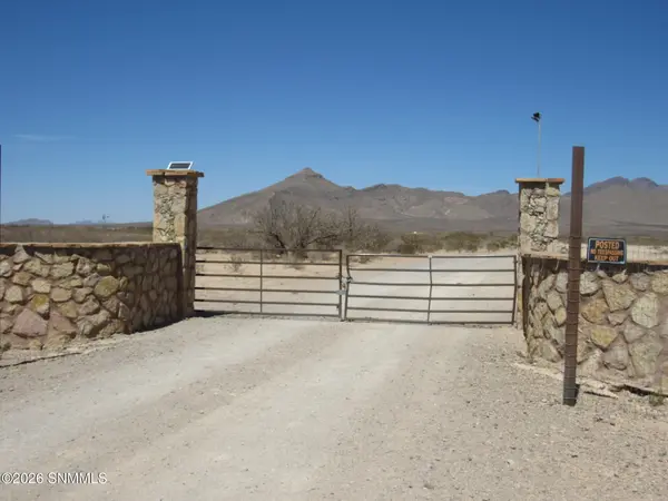 91 Santana RD, Vado, NM 88072
