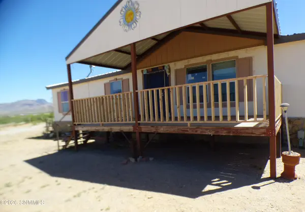 20 Santana RD, Vado, NM 88072