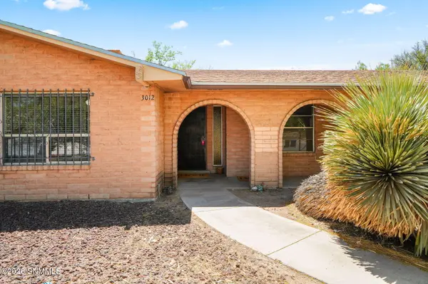 3012 Karen DR, Las Cruces, NM 88001