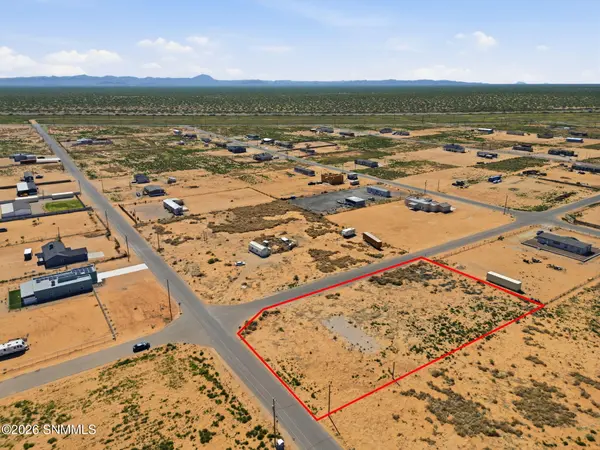 1400 Thar Desert DR, Chaparral, NM 88081