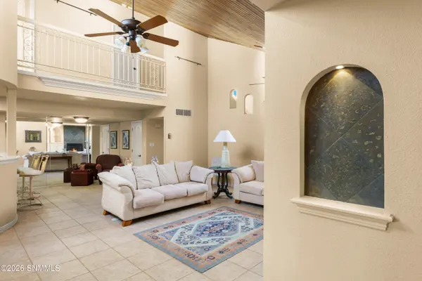 22 Las Casitas, Las Cruces, NM 88007