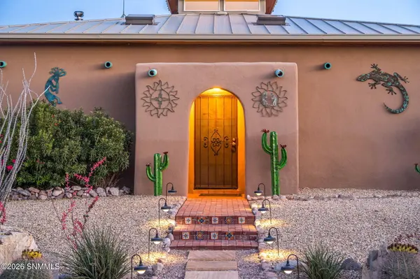 22205 N Valley DR, Radium Springs, NM 88054