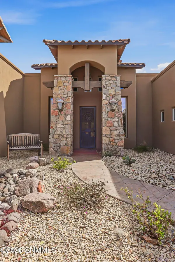 4855 Mother Lode TRL, Las Cruces, NM 88011