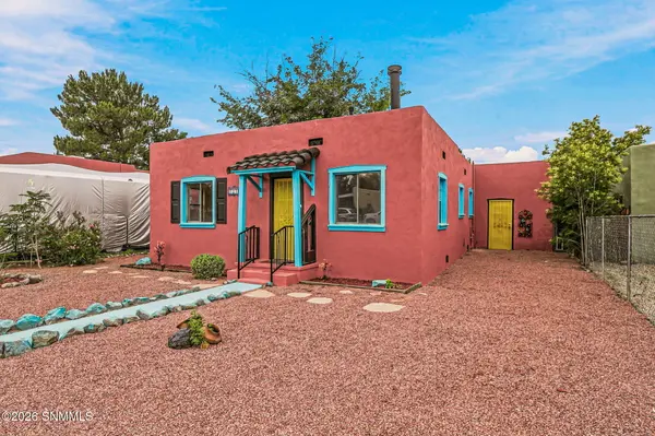 204 Manso AVE, Las Cruces, NM 88005