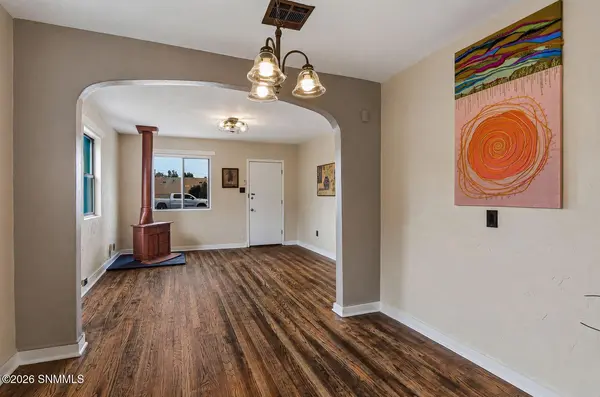 204 Manso AVE, Las Cruces, NM 88005