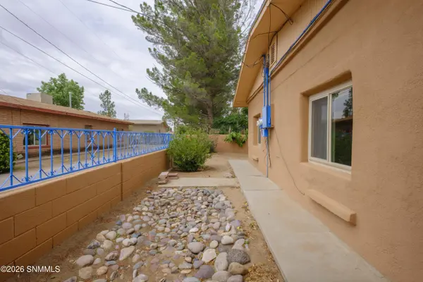 225 E Savannah RD, La Mesa, NM 88044