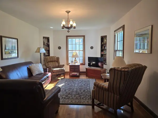504 Fifth AVE, Decorah, IA 52101