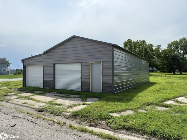 701 3Rd ST, Nodaway, IA 50857
