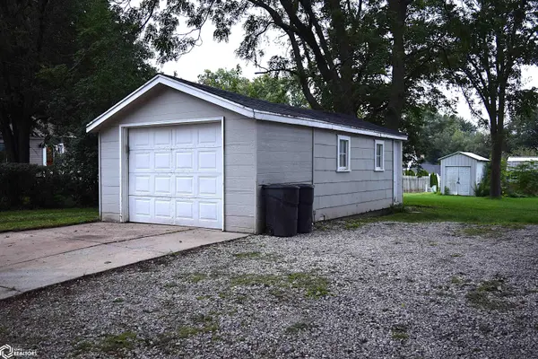 1320 Lincoln AVE, Harlan, IA 51537