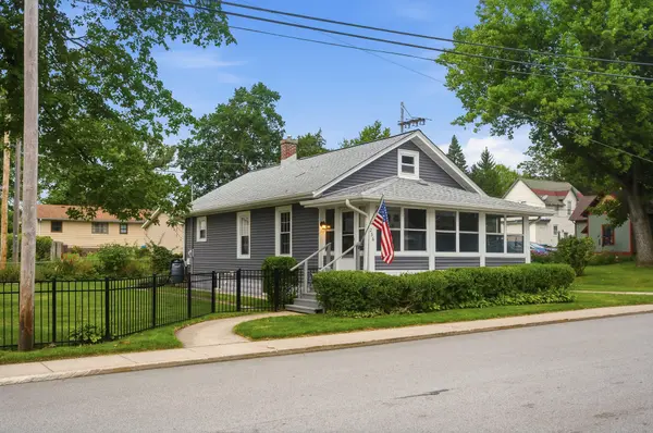 256 Garfield AVE, Valparaiso, IN 46383
