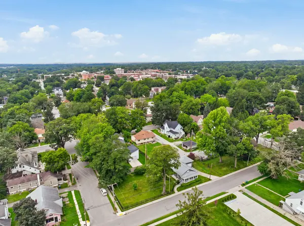 256 Garfield AVE, Valparaiso, IN 46383