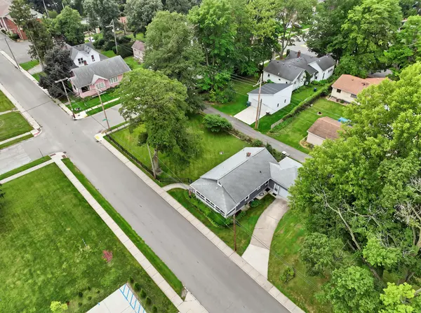 256 Garfield AVE, Valparaiso, IN 46383