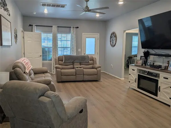 137 SW 7th ST, Moore, OK 73160
