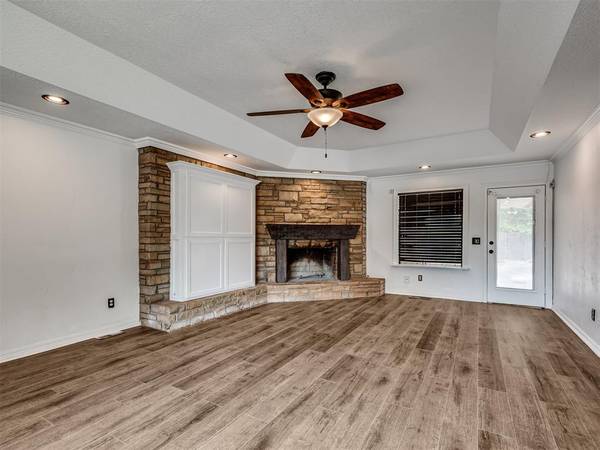 8225 Canna LN, Oklahoma City, OK 73132