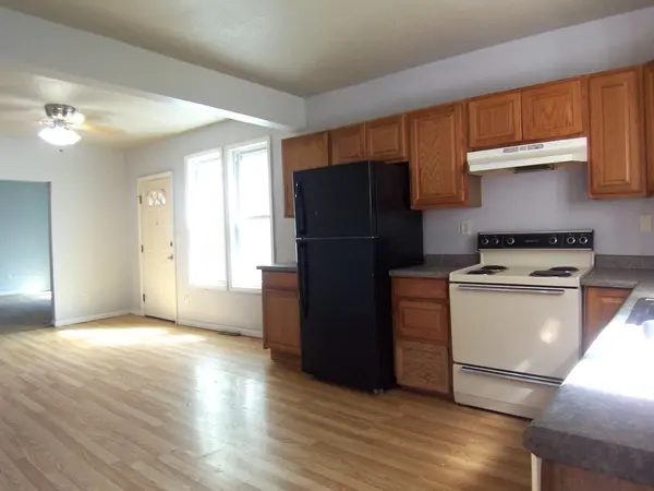 1214 S GREENWOOD AVE, Green Bay, WI 54304-2653