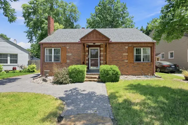 1456 N Woodrow Ct, Wichita, KS 67203