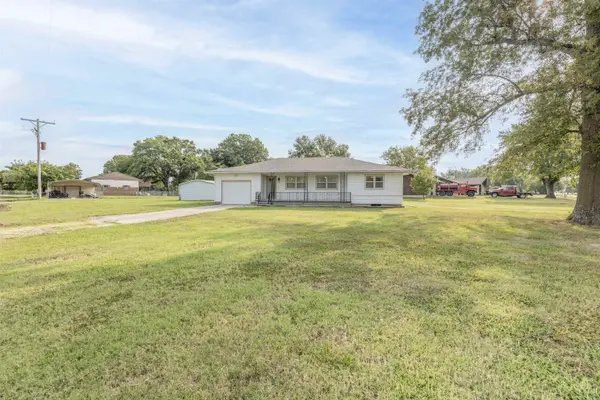 241 S Howard, Howard, KS 67349
