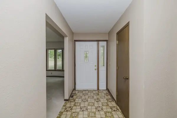 2929 S Greenwich, Wichita, KS 67210