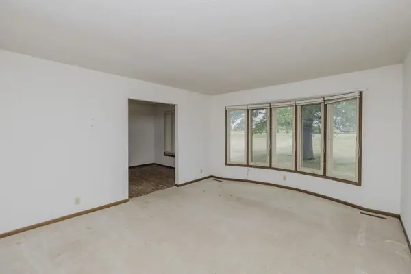 2929 S Greenwich, Wichita, KS 67210