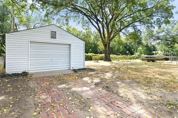 2130 S Victoria St, Wichita, KS 67211