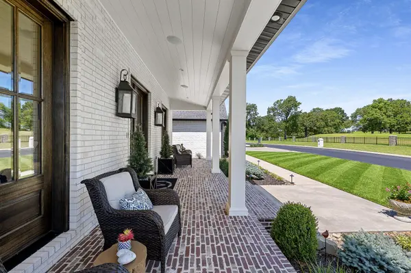 312 Copper Oaks Drive, Carl Junction, MO 64834