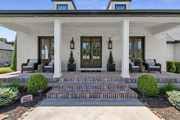 312 Copper Oaks Drive, Carl Junction, MO 64834