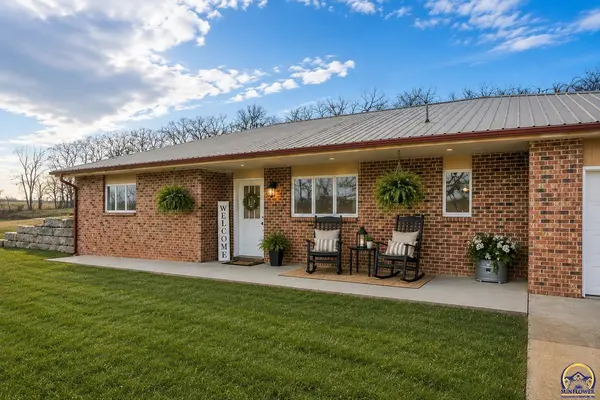 23586 NE K-4 HWY, Eskridge, KS 66423