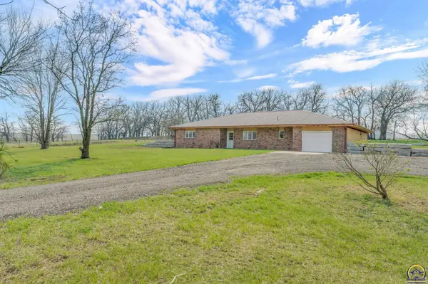 23586 NE K-4 HWY, Eskridge, KS 66423