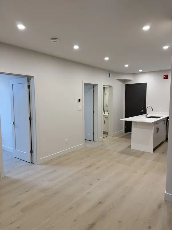 1301 Dorchester AVE #1, Carlington - Central Park, ON K1Z 8E8