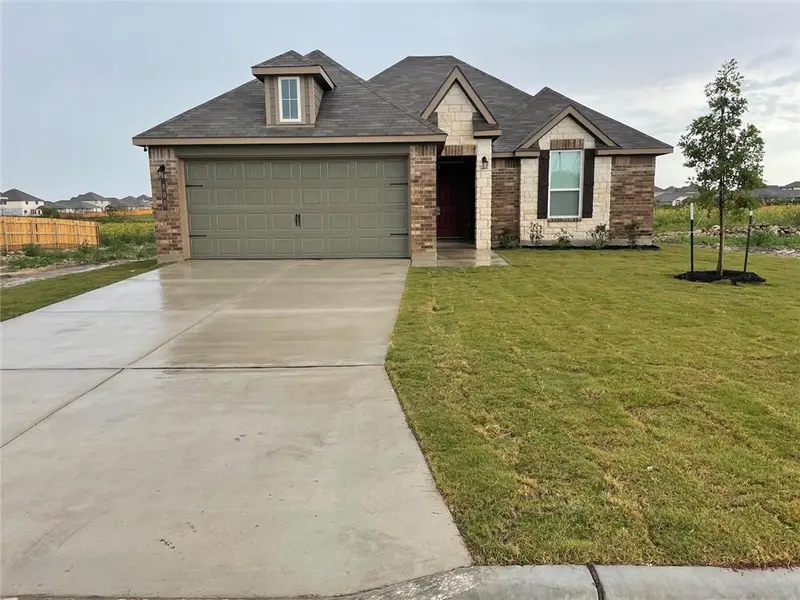 806 Hollyhock DR, Temple, TX 76502