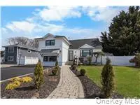 53 Elizabeth DR, Bethpage, NY 11714
