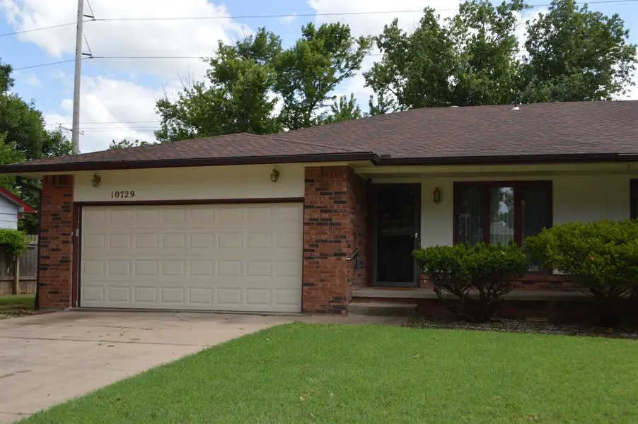 10729 W Nantucket, Wichita, KS 67212
