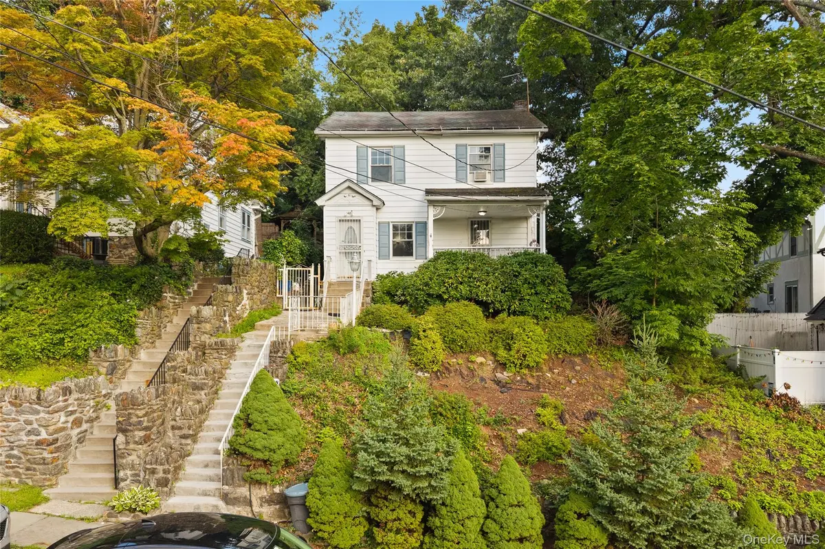 6 Arden PL, Yonkers, NY 10701