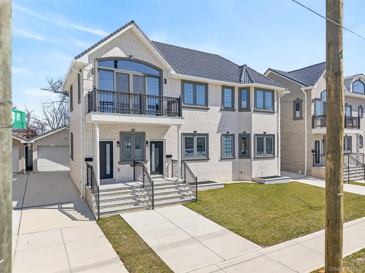 150-17 Hawtree ST, Ozone Park, NY 11417