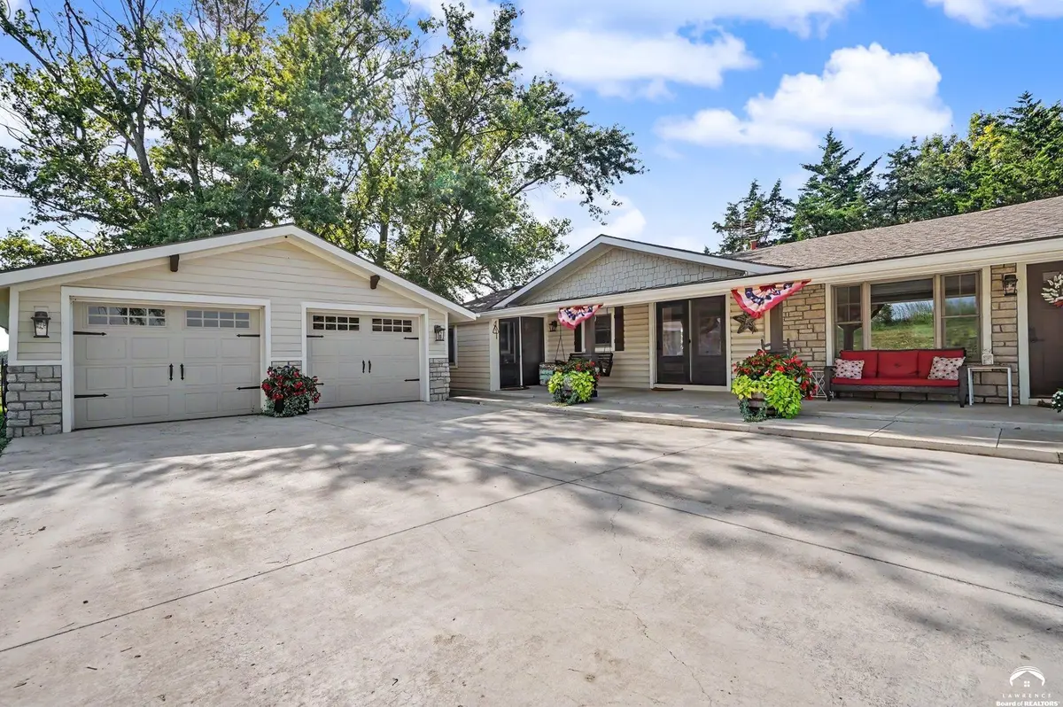 829 N 500 RD, Baldwin City, KS 66009