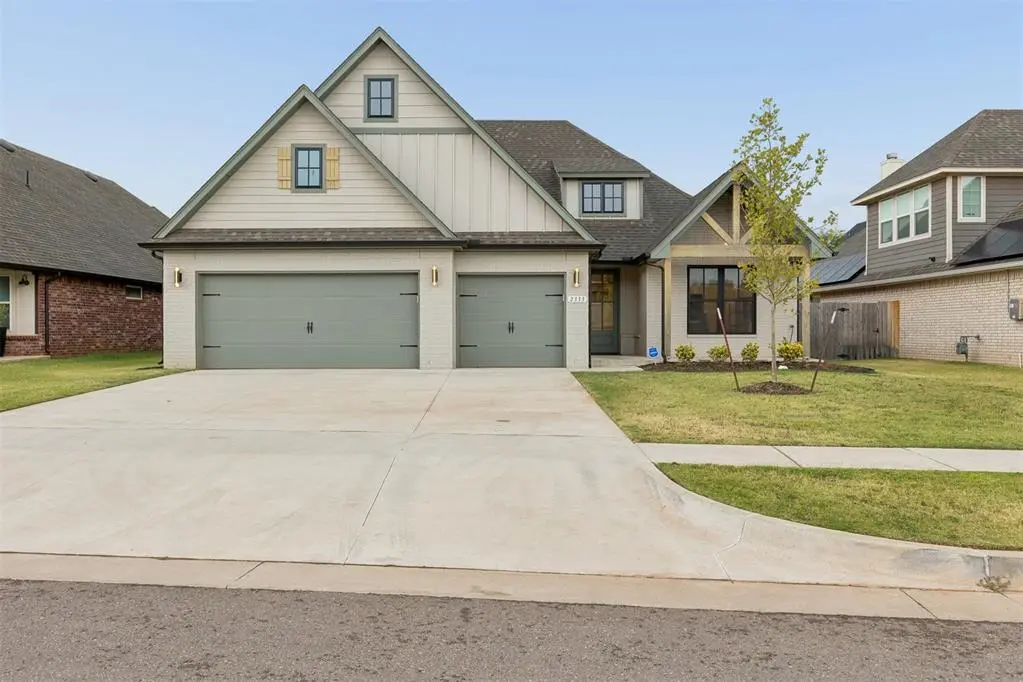 2333 Ridge Pine RD, Edmond, OK 73034