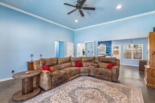 2302 Belaire DR, Granite Shoals, TX 78654