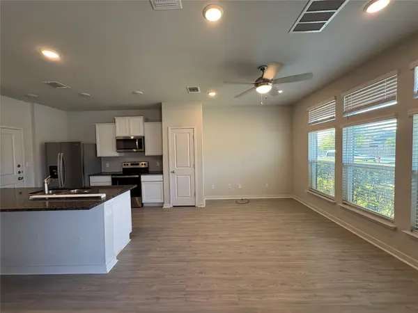 605 W South ST #92, Leander, TX 78641