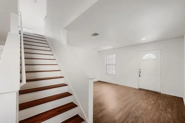 216 Capistrano DR, San Marcos, TX 78666