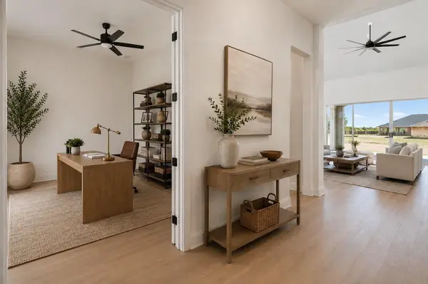 704 Prairie Clover DR, Dripping Springs, TX 78620