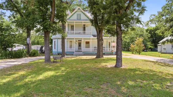 503 Main ST, Martindale, TX 78655
