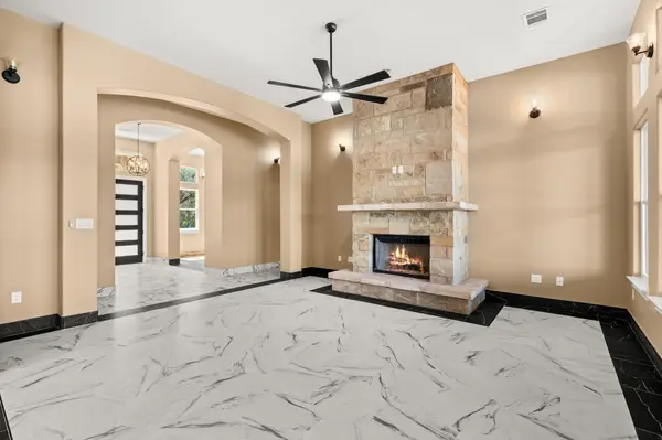 1424 Cattail DR, Canyon Lake, TX 78133